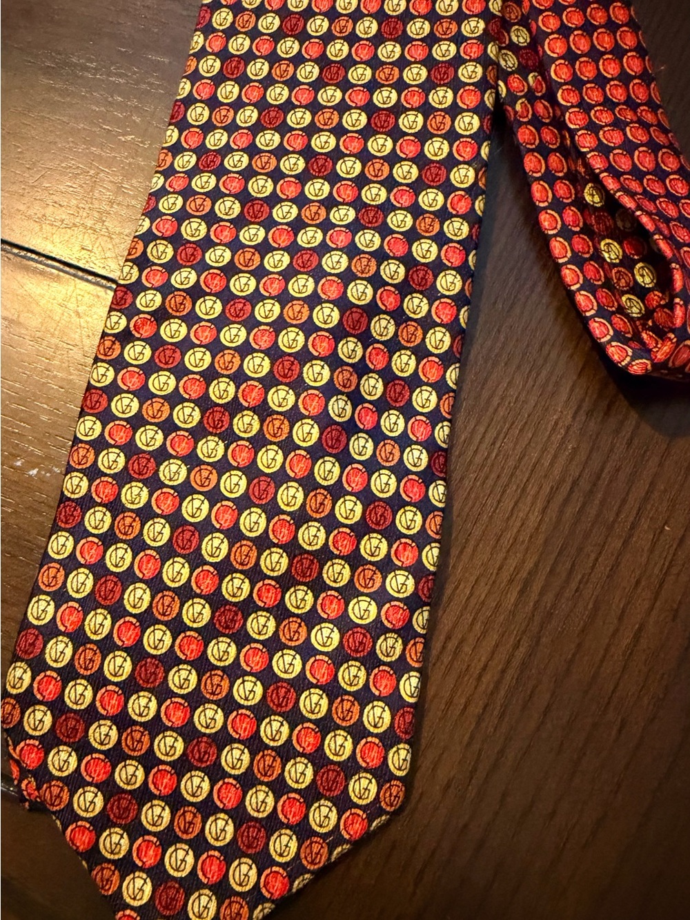 Gianni Versace Silk Tie in Navy with Red & Yellow‎ Medallions - Picture 7 of 8